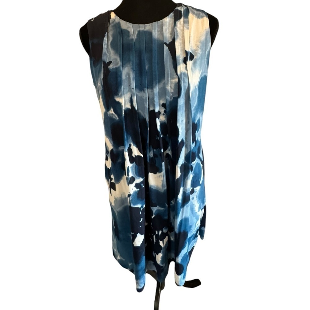 Calvin Klein sz XS watercolor blues pleated dress with stretch